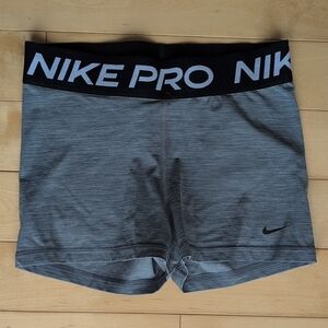 Nike Pro Women's Black and Gray Athletic Shorts